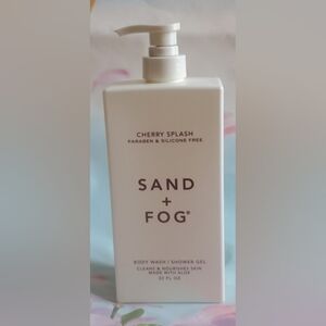 Sand + Fog Cherry Splash 32 oz Body Wash